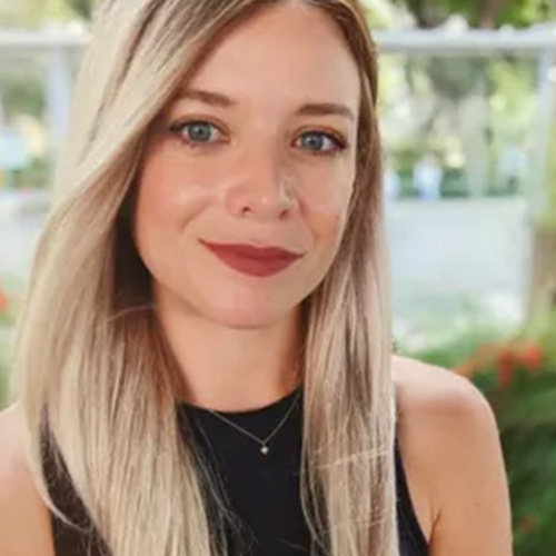 headshots_0002_LeahRoybal_HP